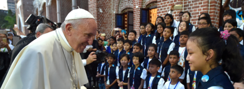 Papa Francisco-Pacto Educativo