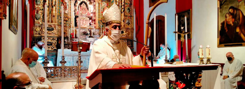 El obispo de Tenerife, Bernardo Álvarez, visita La Palma tras la erupción del volcán