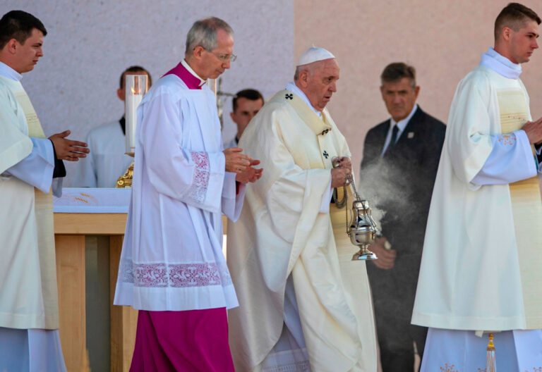 El papa Francisco en su misa final en Sastin (Eslovaquia)