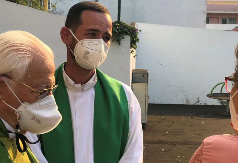 Al rescate de los vecinos del volcán