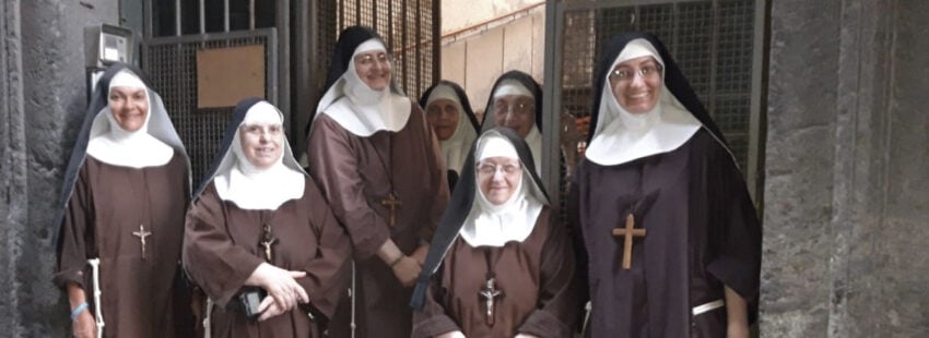 Las clarisas de Nápoles se reinventan para sobrevivir