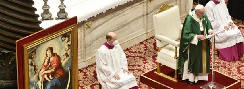 El Papa en la misa inicial del sínodo: “No insonoricemos el corazón, no nos blindemos dentro de