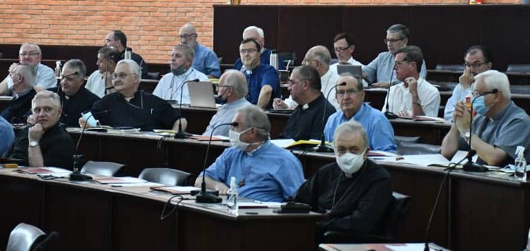 Argentina: los obispos continuaron con el proceso eleccionario