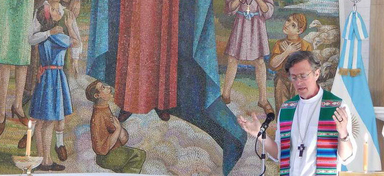 El obispado de Río Gallegos reinauguró la capilla y el teatro 50 años después