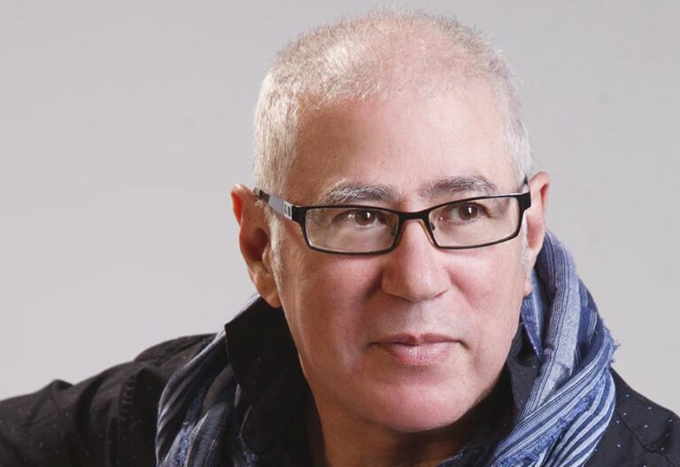 La SGAE, condenada a indemnizar con 10.092 euros al autor de ‘Dios está aquí’