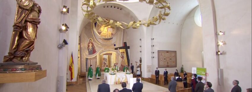 Osoro a los propagandistas: “Ocupaos de los pobres”