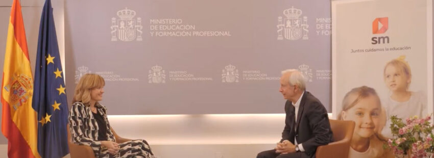 La ministra de Educación, Pilar Alegría, con SM