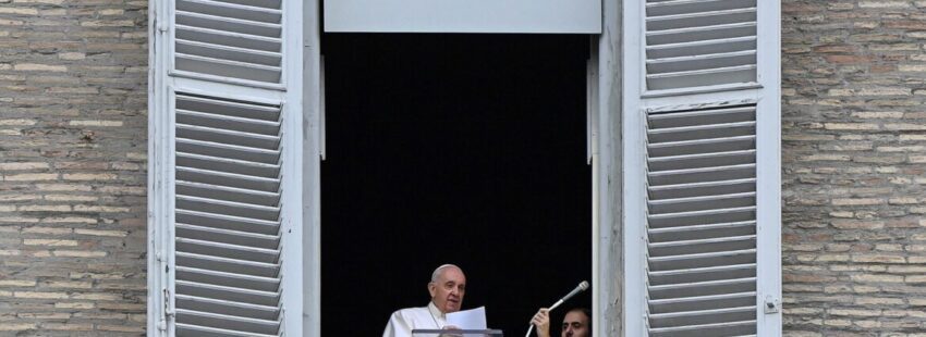 El Papa, en la fiesta de la Inmaculada: “Ante los que migran, no podemos callar”