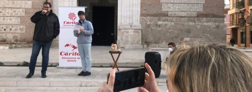 Un aguinaldo para Cáritas, al ritmo del padre Damián