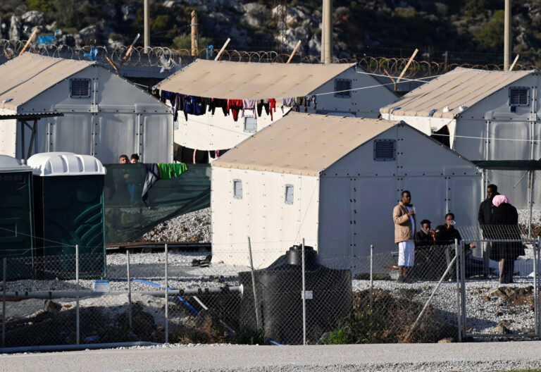 Lesbos Mitilene refugiados migrantes Grecia