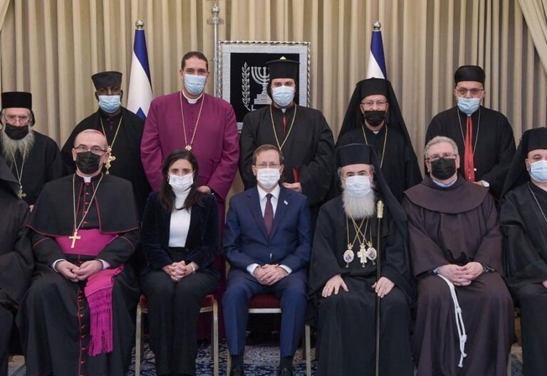 El presidente israelí afirma que los cristianos “son un regalo” para el país