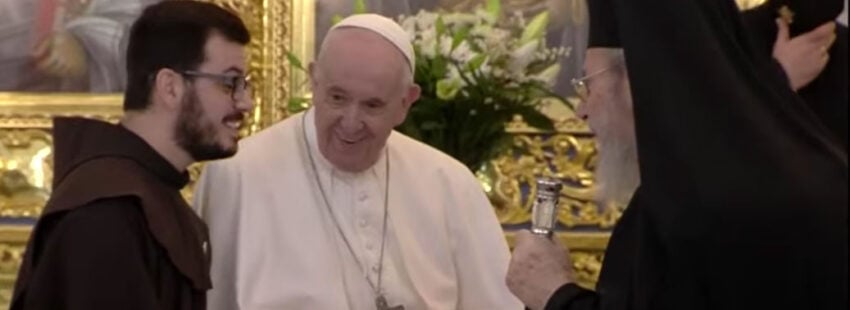 El papa Francisco junto a Crisóstomos II en la catedral ortodoxa de Nicosia (Chipre)