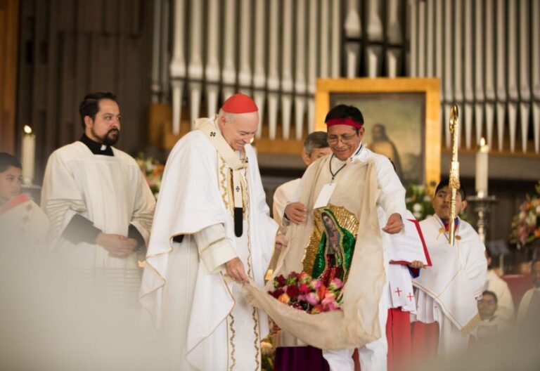 Carlos Aguiar y reproducción tilma