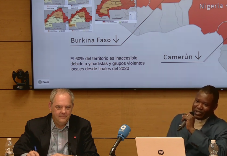 Wenceslao Belem, sacerdote en Burkina Faso. Ayuda a la Iglesia Necesitada