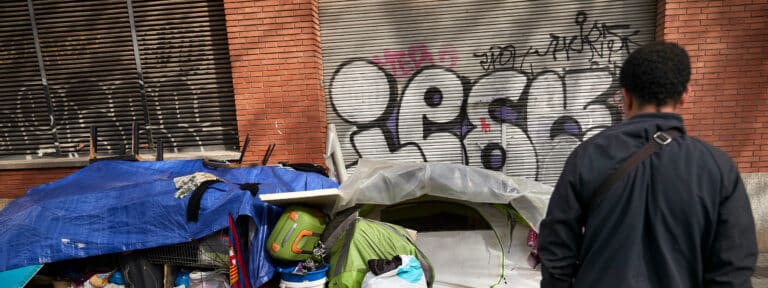 Banco Sabadell, al rescate del sinhogarismo