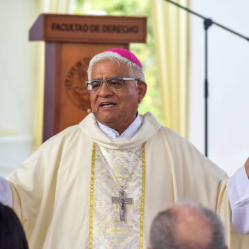 Miguel Cabrejos repite por cuarta vez como presidente del episcopado peruano
