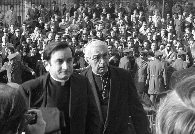 Tarancón y Martín Patino en el funeral de Carrero Blanco