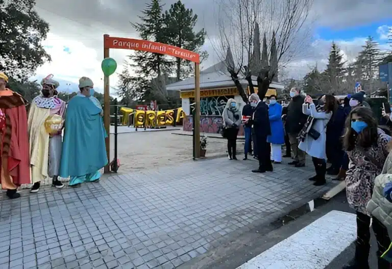 El Escorial inaugura un parque en homenaje a la niña misionera Teresita Castillo