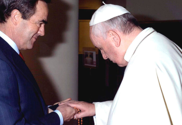 José Bono, con el papa Francisco