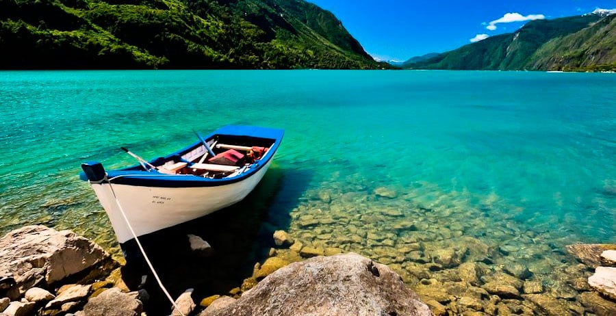 Lago Tagua Tagua, región de los Lagos, Chile