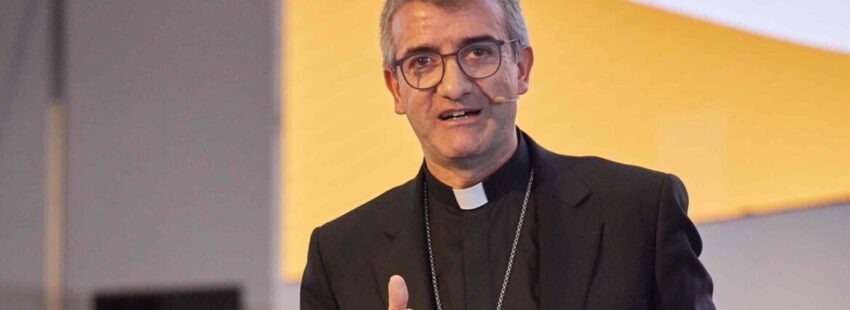 El obispo Antoni Vadell regresa a casa tras mejorar su estado de salud