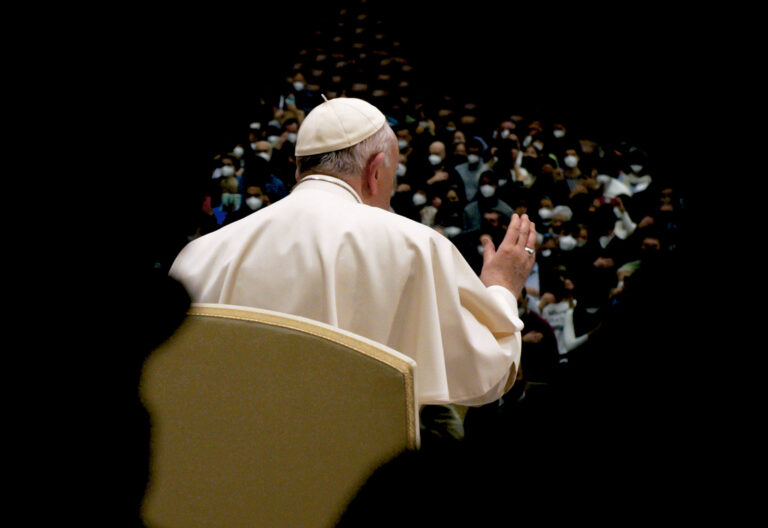 Francisco sobre la guerra: “La humanidad se ve amenazada por un perverso abuso de poder”