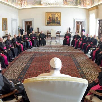 El Sínodo propone abrir las visitas ad limina a toda la Iglesia local