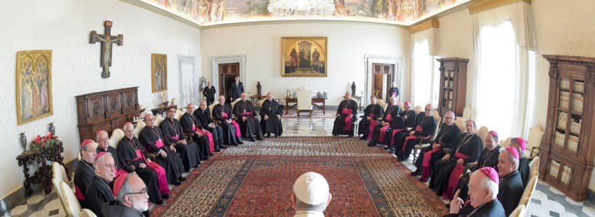 El Sínodo propone abrir las visitas ad limina a toda la Iglesia local