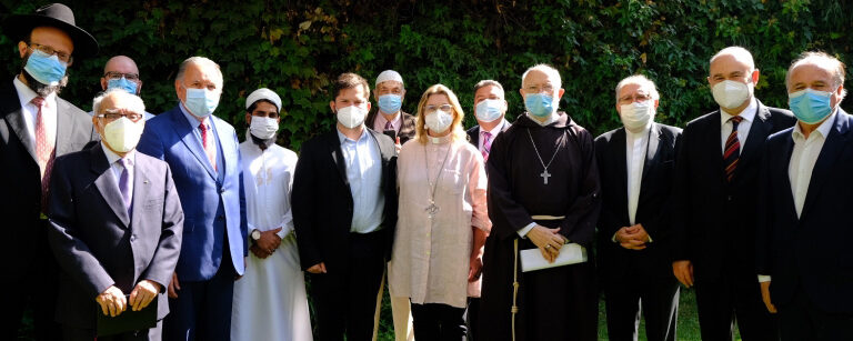 Chile: el presidente electo invita a representantes de diversos credos religiosos