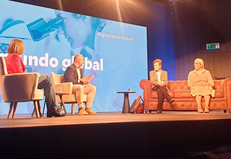 Adela Cortina, en el Congreso Iglesia y Sociedad Democrática de la Fundación Pablo VI