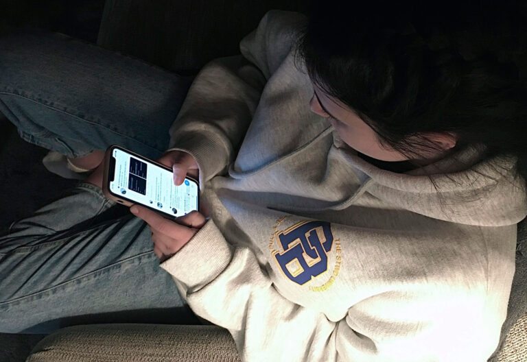 Cáritas adicción pantallas