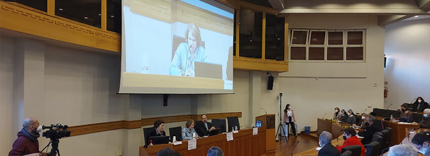 Francisco reivindica la “santidad femenina” en un mensaje al congreso sobre mujeres doctoras de