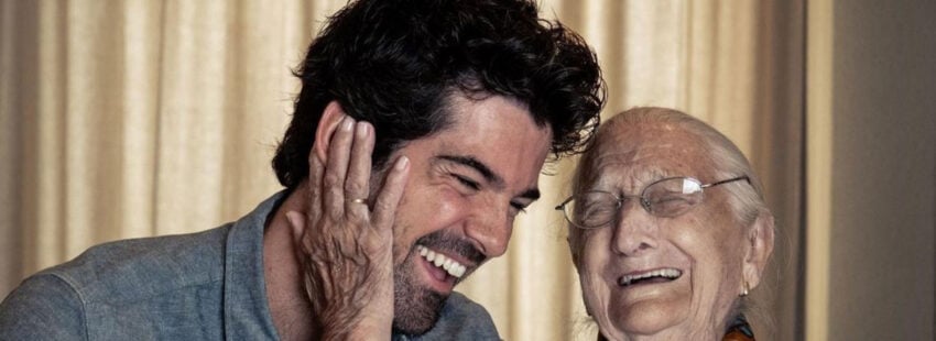 El actor Miguel Ángel Muñoz con su Tata