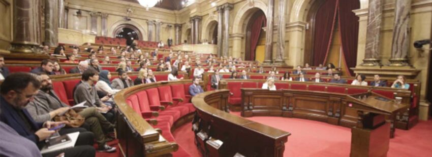 La comisión de abusos del Parlamento catalán irá más allá de la Iglesia