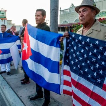 Banderas Estados Unidos y Cuba