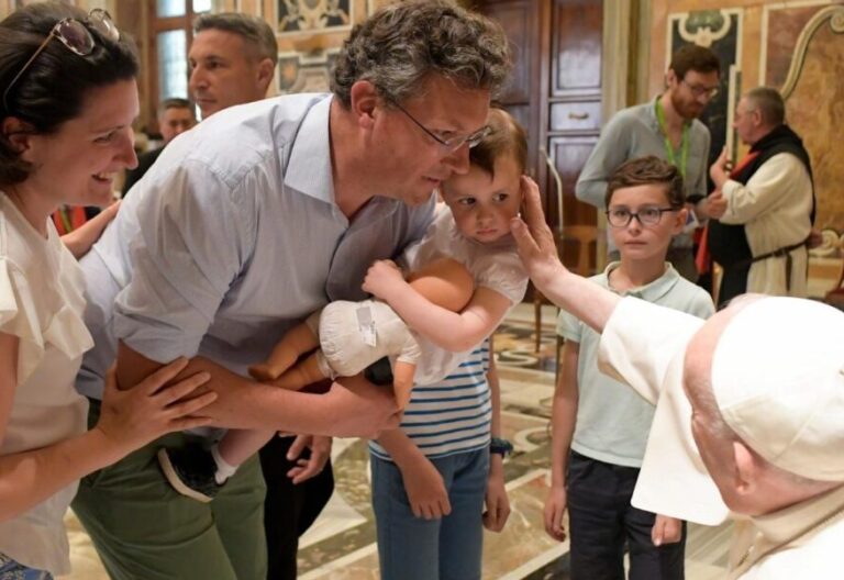 Francisco: “Asumamos el riesgo de la novedad para ser más fieles al Evangelio”