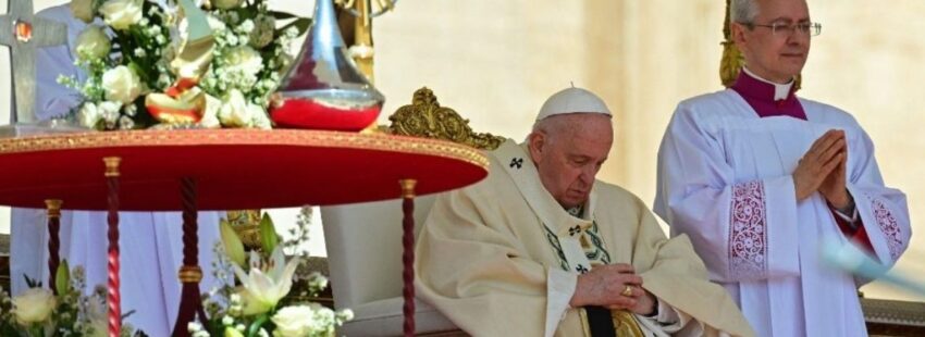 Francisco: “La santidad no está hecha de algunos actos heroicos, sino de mucho amor