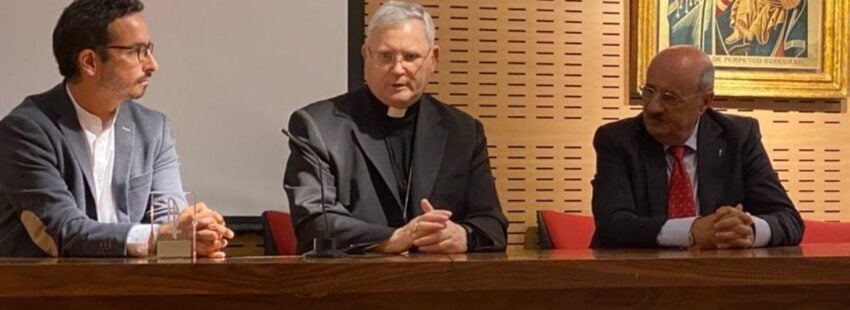 Francisco Carrión, premio Lolo: “Este galardón es de los cristianos perseguidos”