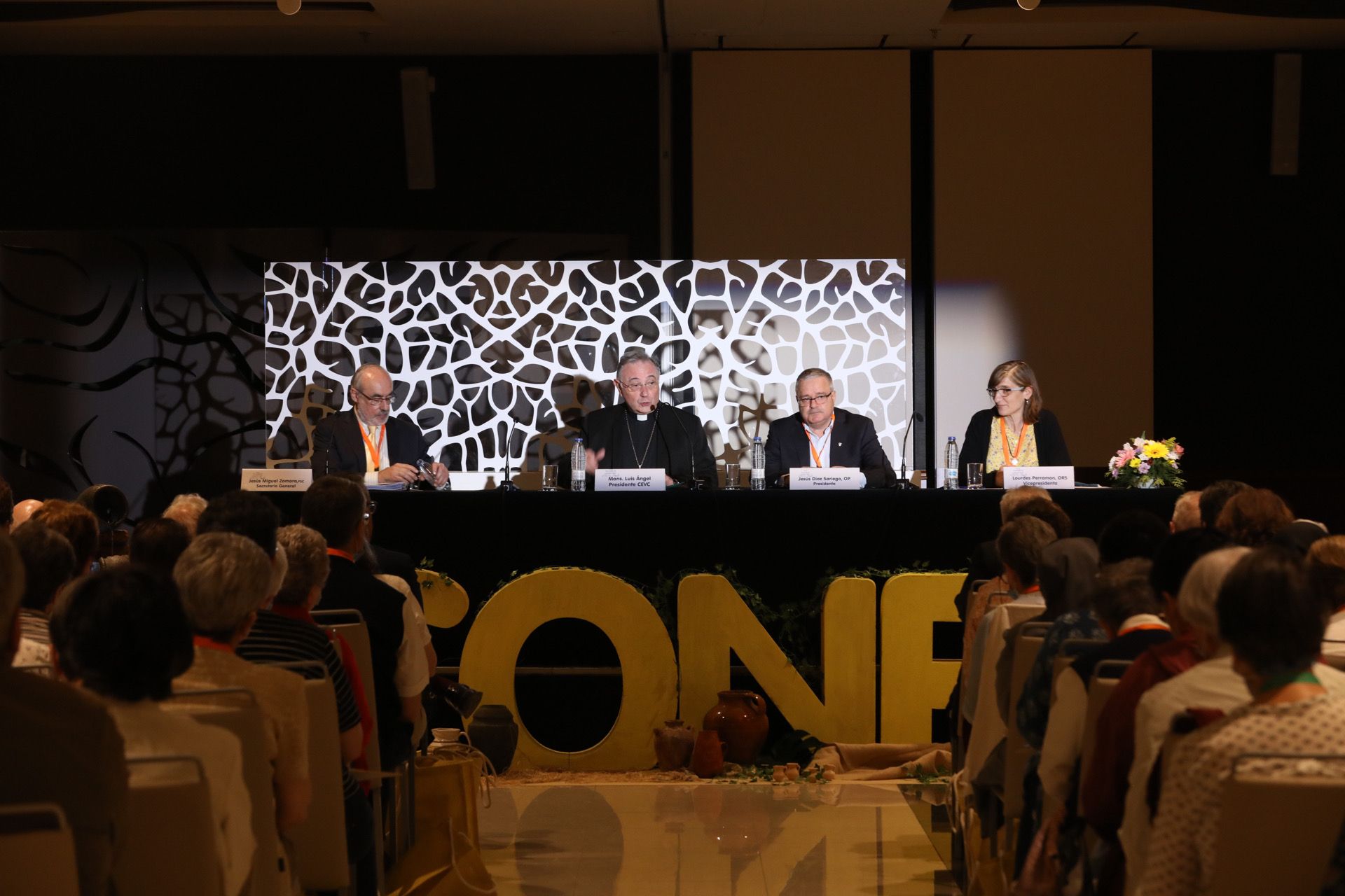 28ª Asamblea Confer, Jesús G. Feria