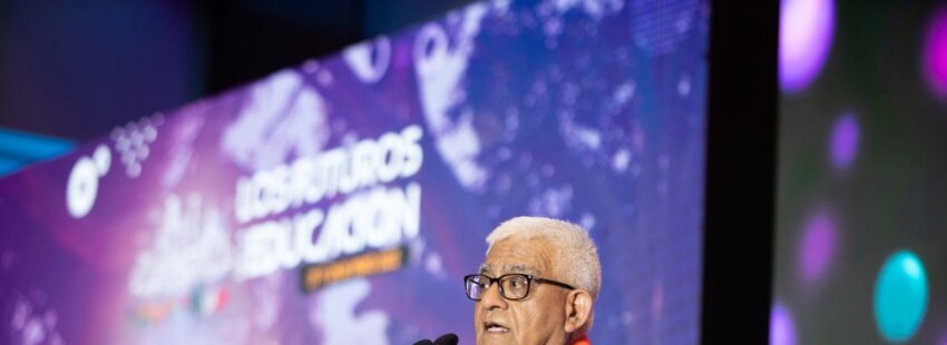 Miguel Cabrejos en la apertura del XXVII Congreso de la CIEC