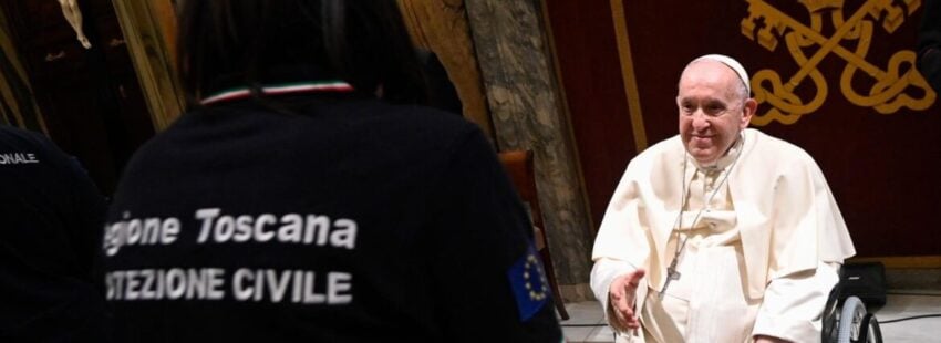 Francisco: “La guerra de Ucrania muestra la necesidad de proteger el sagrado derecho de los