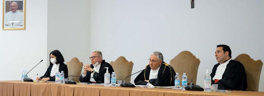 Puigdemont buscó la mediación del Vaticano en pleno proceso independentista