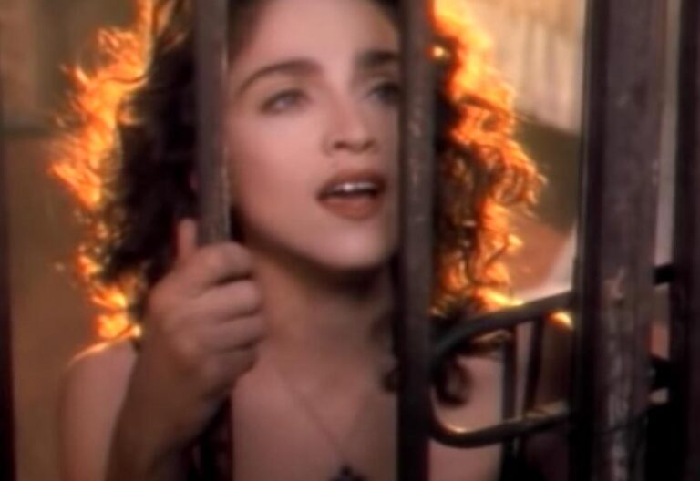 Madonna le pide una cita al Papa