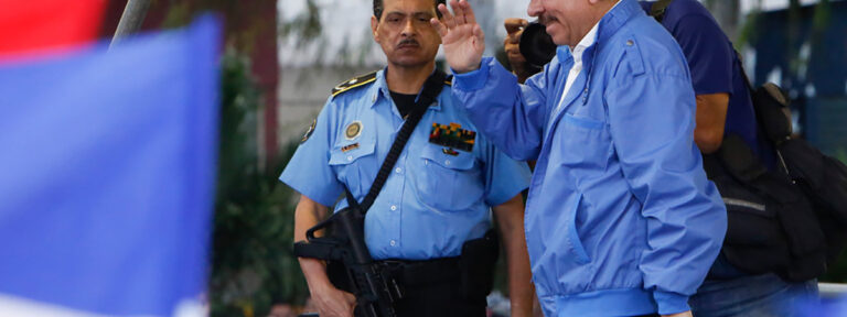 Daniel Ortega persigue a la Iglesia