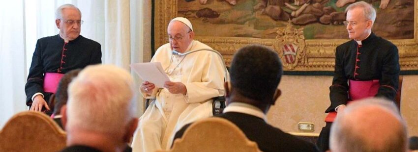 Francisco pide a La Salle que restaure el “pacto educativo” entre la familia y la sociedad