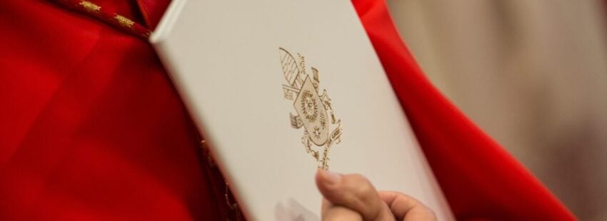 Francisco jubila en bloque a media Curia: adiós a todos los ‘ministros’ cardenales mayores de