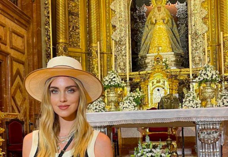 Chiara Ferragni visita la Hermandad de los Gitanos y la Virgen de la Macarena