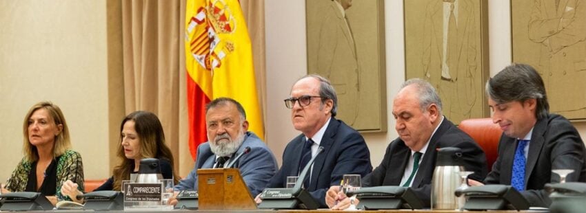 Diez cosas que tienes que saber de la Comisión del Defensor del Pueblo