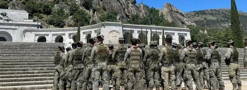 Defensa cesa a un capitán tras organizar una bendición en el Valle de los Caídos