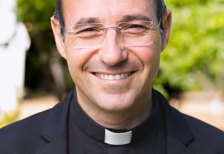 Superior General CPCR P. Enrique Martín